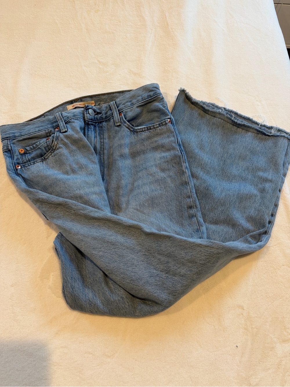 Levi's Rib Cage Wide Leg - Picture 2 of 5